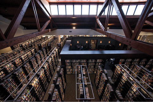Overhead view of the Pepperdine University Payson Library stacks.